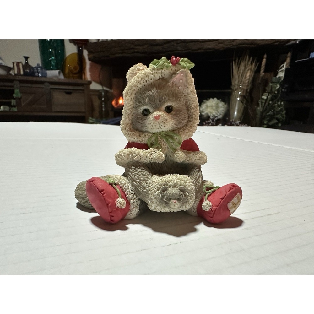 Enesco 1993 Calico Kittens Wrapped In The Warmth Of Friendship Figurine 626174
